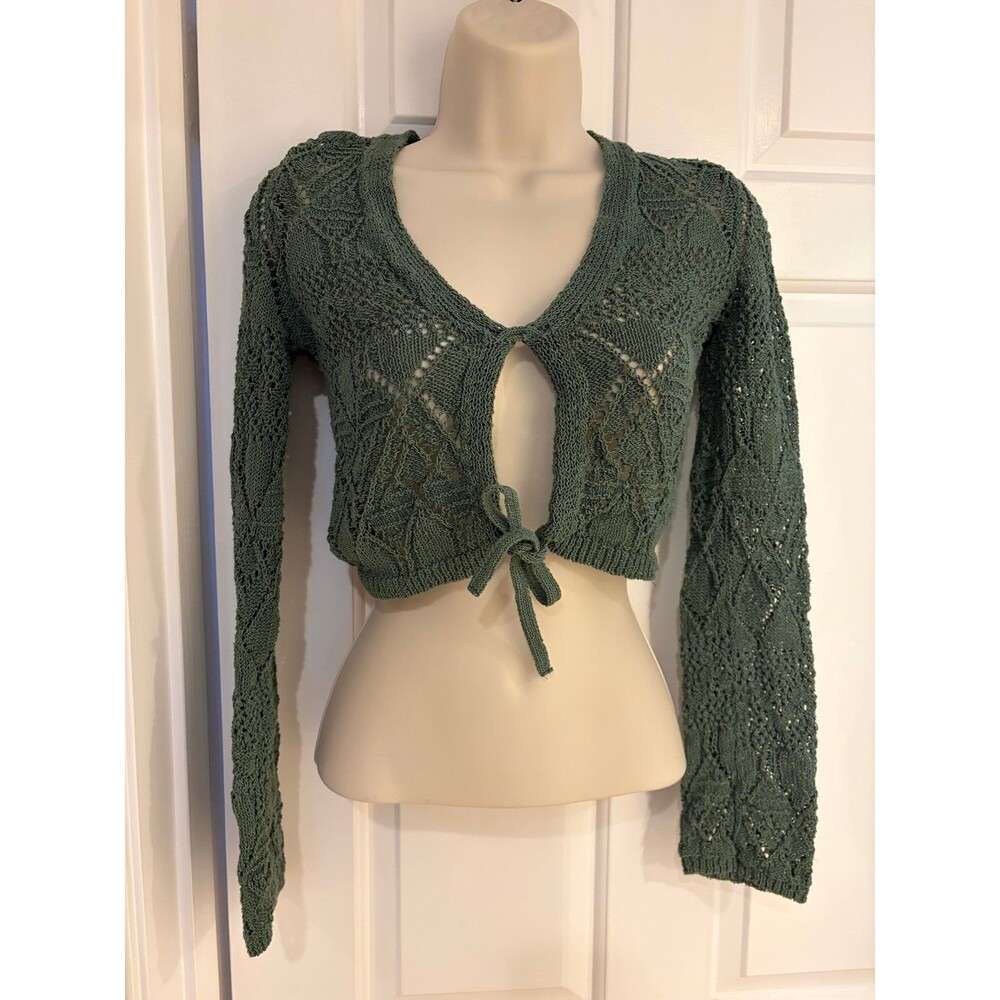 Pull & Bear Cropped Sweater - M